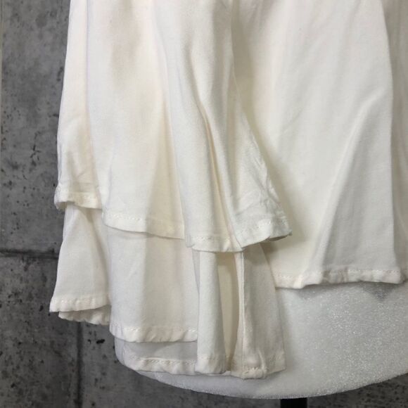 Cupcakes & Cashmeres Kimberly Embroidered Rose - Picture 6 of 11